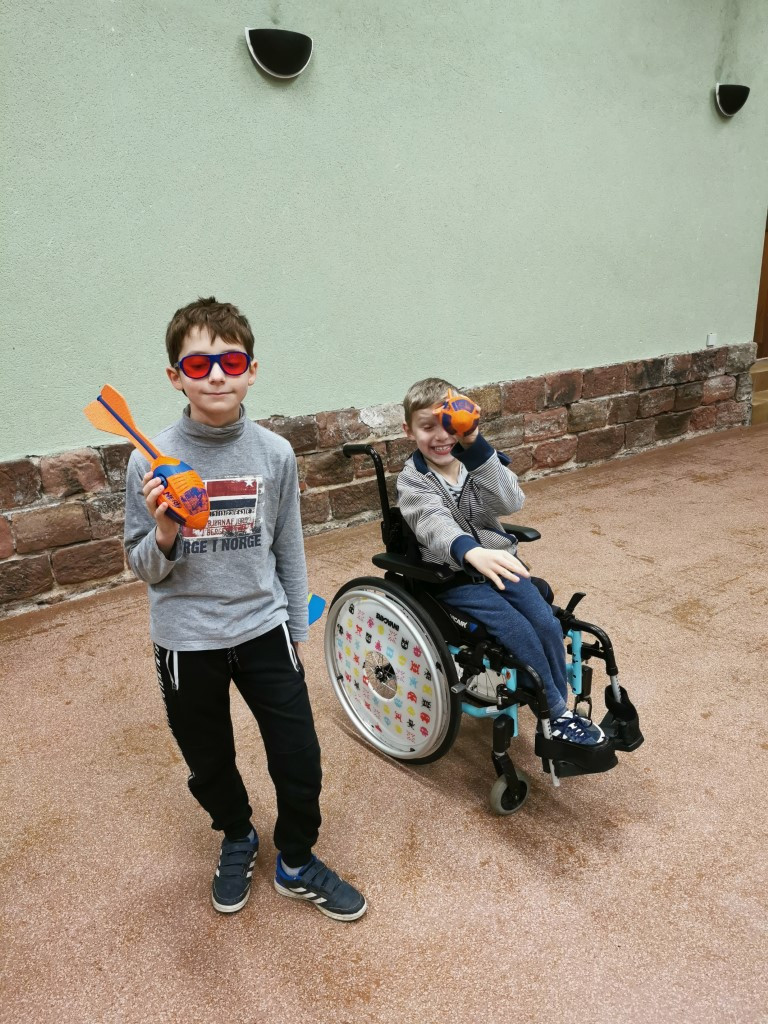 Séance de boccia et lancer de vortex à la Handi'School
